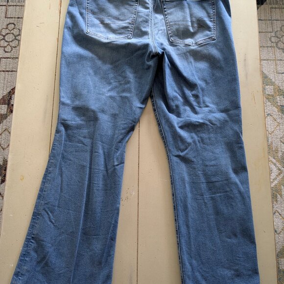 AE Next Level Low-Rise American Eagle - Kick Boot Jeans - Size 12 X-SHORT - Picture 4 of 8